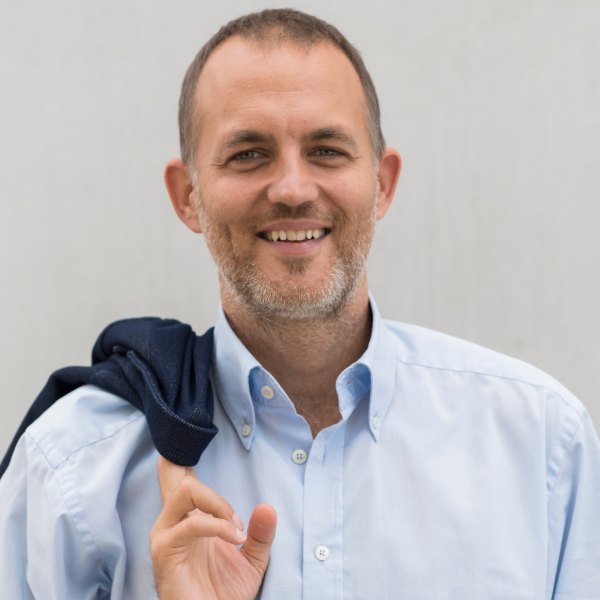 Porträt Peter Behrendt